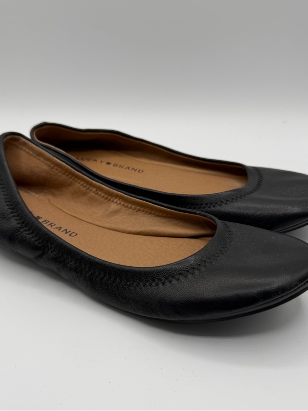Lucky Brand Elainy Ballet Flats 7M Black Leather Scrunch Slip On Comfort Shoes